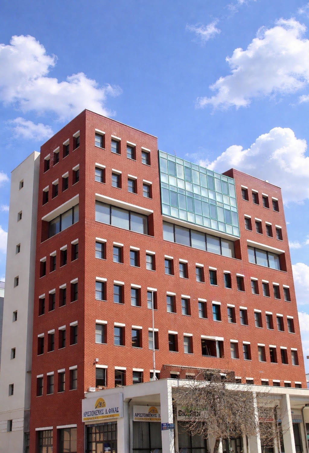 Insurance advisor meeting with a client